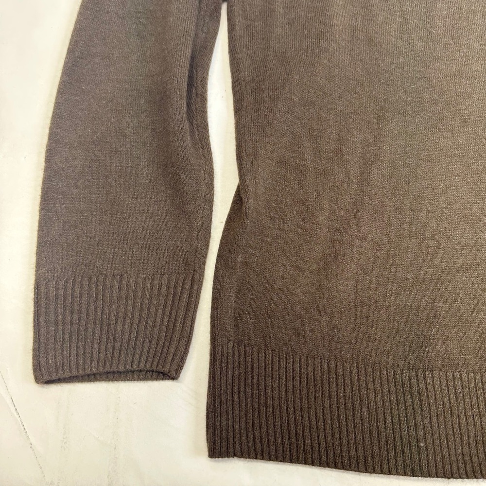 US Polo Assn Mens V-Neck Sweater Dark Brown Long Sleeve Knit Logo Size M - Picture 8 of 9